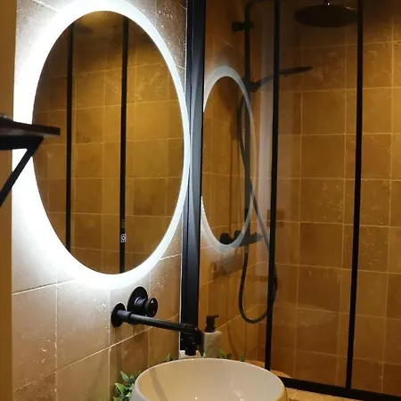 Sous-terre Semesterbostad *